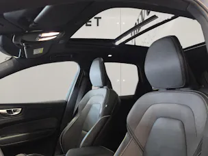 VOLVO XC60 2.0 T8 Ultimate Dark eAWD