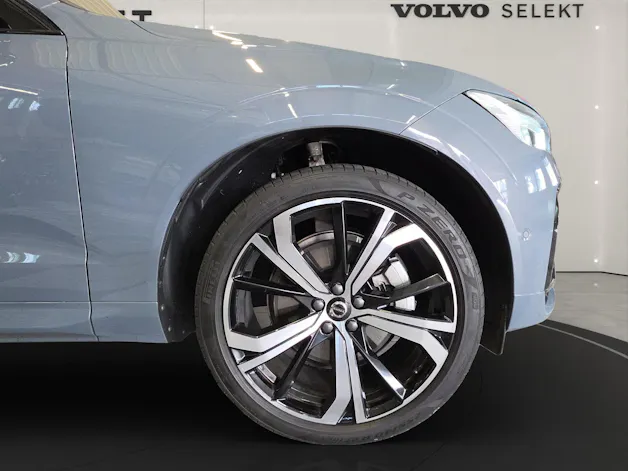 VOLVO XC60 2.0 T8 Ultimate Dark eAWD