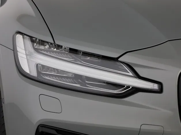 VOLVO V60 2.0 T6 TE Ultra Dark eAWD