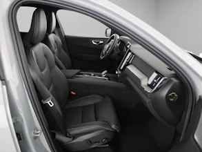 https://vehicle.imgix.net/4446461/43809e1b-5c57-4f1f-921a-3cafcfb8b684.jpg