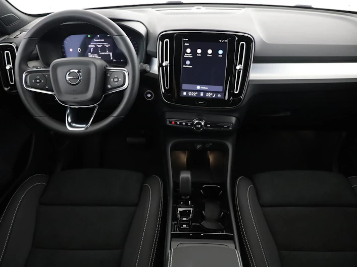 immagine del veicolo VOLVO XC40
