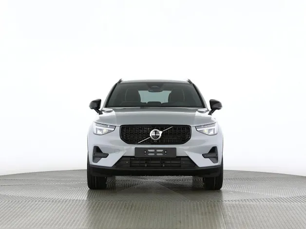 VOLVO XC40 2.0 B3 MH Plus Dark