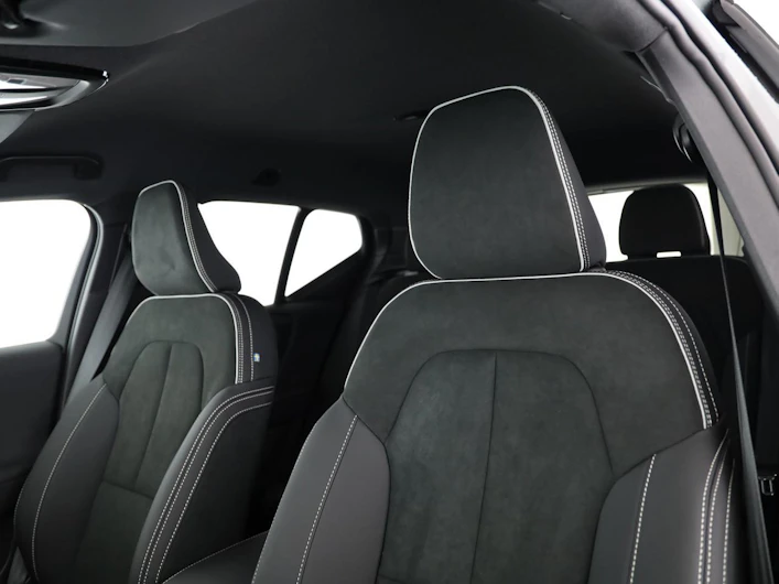 immagine del veicolo VOLVO XC40