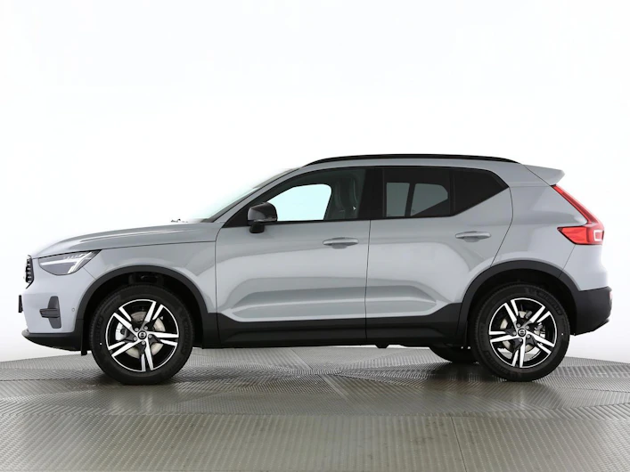 immagine del veicolo VOLVO XC40