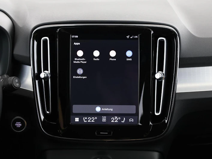 immagine del veicolo VOLVO XC40