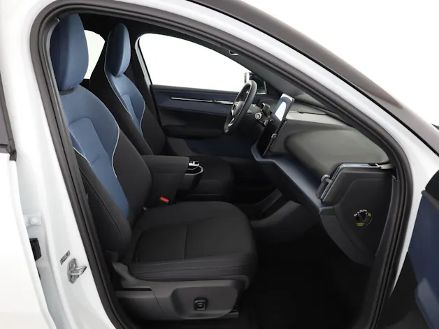 VOLVO EX30 CC P8 Ultra AWD