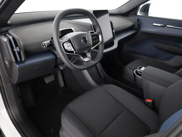 VOLVO EX30 CC P8 Ultra AWD