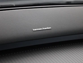 https://vehicle.imgix.net/4446464/9bcd2378-b7f3-4a41-a5ae-aed82621fc2e.jpg