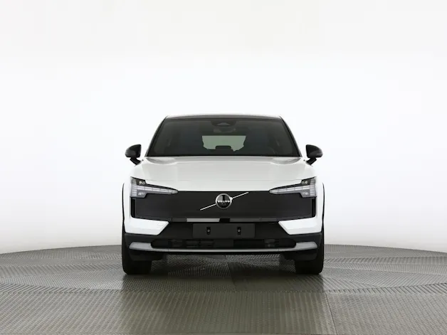 VOLVO EX30 CC P8 Ultra AWD