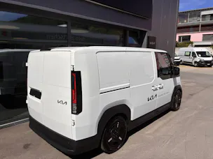 Kia PV5 Cargo 71.2 kWh Plus
