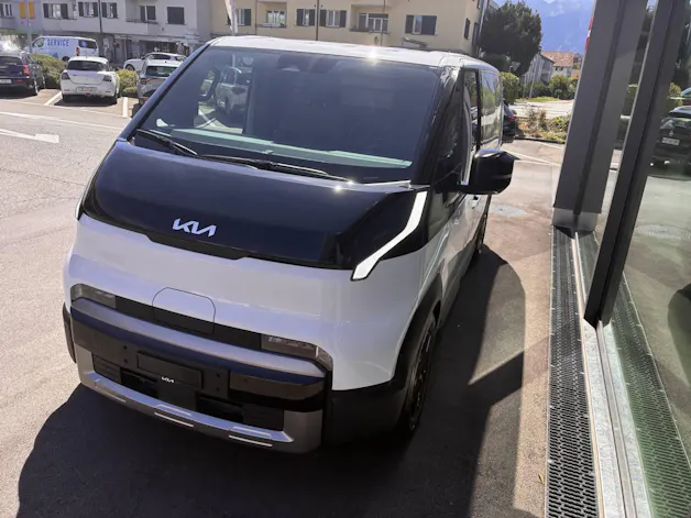 Kia PV5 Cargo 71.2 kWh Plus