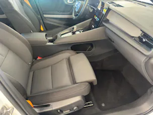 Polestar 2 Launch Edition Performance 408PS Elektro