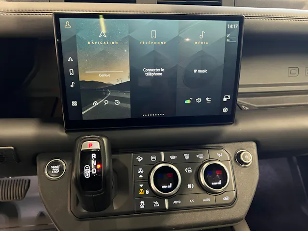 Land Rover Defender 110 2.0 P400e X-Dynamic HSE
