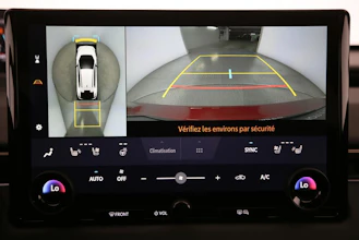 https://vehicle.imgix.net/4446606/714f5637-fb05-48cd-8c95-d766d6574c12.jpg