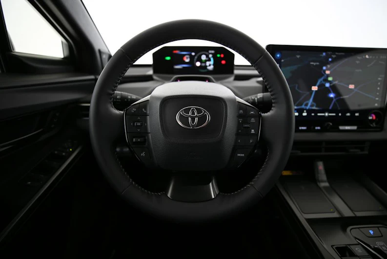 Fahrzeugbild TOYOTA BZ4X