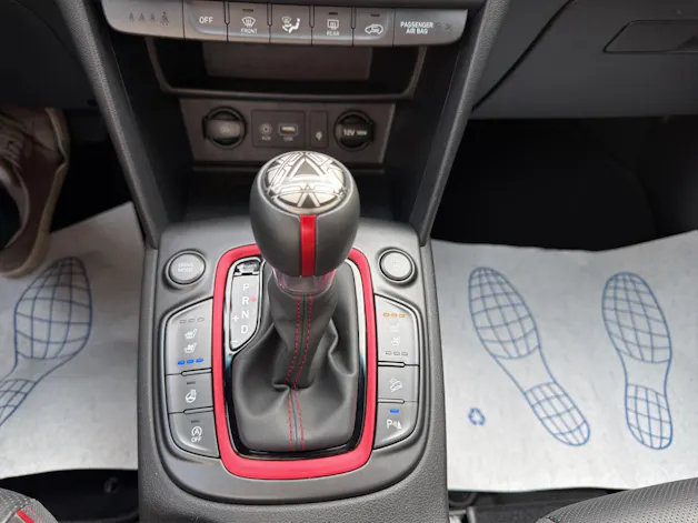 HYUNDAI Kona 1.6 T-GDi Iron Man Edition 4WD
