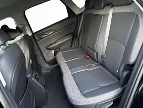https://vehicle.imgix.net/4446653/51dfe600-4f37-4fdc-9040-c7c509aab700.jpg