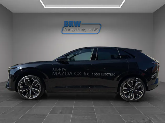 MAZDA CX-6e Takumi