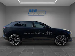 MAZDA CX-6e Takumi