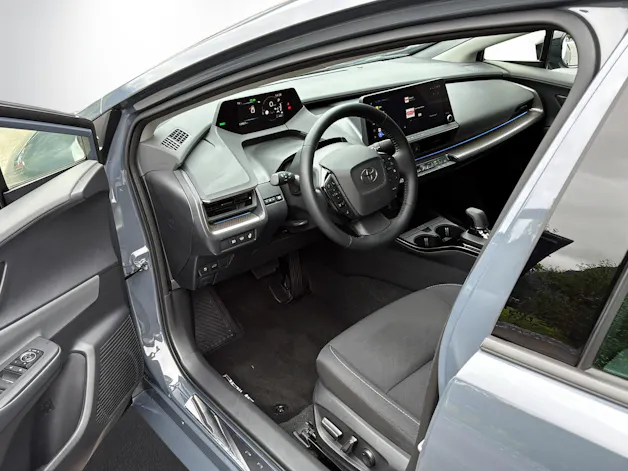 Toyota Prius 2.0 Plug-In-Hybrid Style
