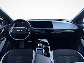 https://vehicle.imgix.net/4446736/1021071b-01ee-4d17-9b2f-9c0d0bfceabe.jpg
