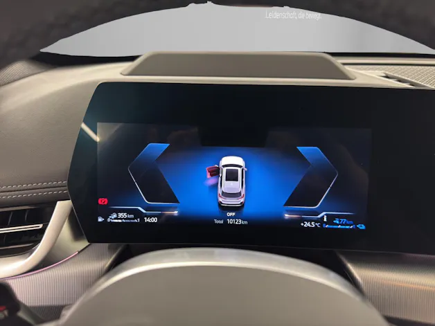 BMW X1 30e xDrive paddles