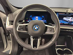 BMW X1 30e xDrive paddles