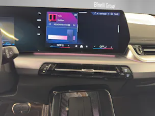 BMW X1 30e xDrive paddles