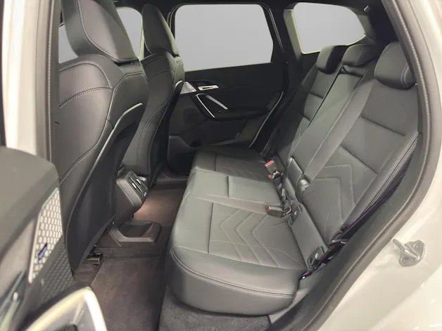 BMW X1 30e xDrive paddles