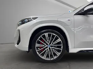 BMW X1 30e xDrive paddles