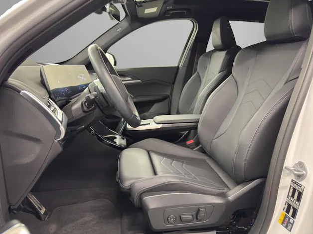 BMW X1 30e xDrive paddles