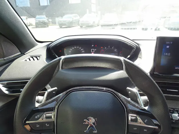 PEUGEOT 3008 1.6 PureTech GT Pack