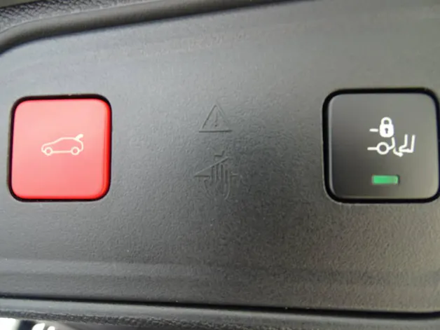 PEUGEOT 3008 1.6 PureTech GT Pack