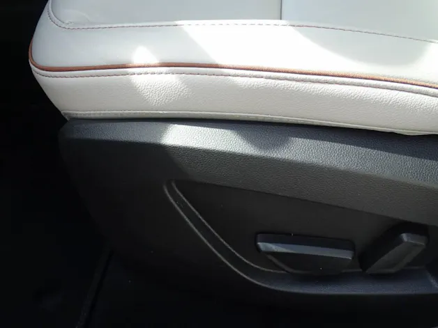 RENAULT Captur 1.6 E-Tech Plug-in Initial Paris