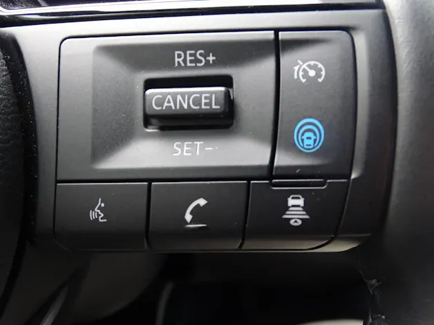 NISSAN Qashqai 1.3 DIG-T 158 Tekna+ 4x4