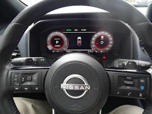 NISSAN Qashqai 1.3 DIG-T 158 Tekna+ 4x4