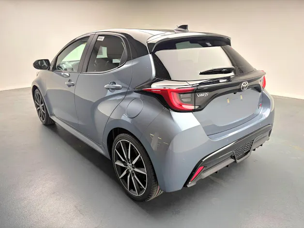 Toyota Yaris 1.5 VVT-i HSD GR Sport