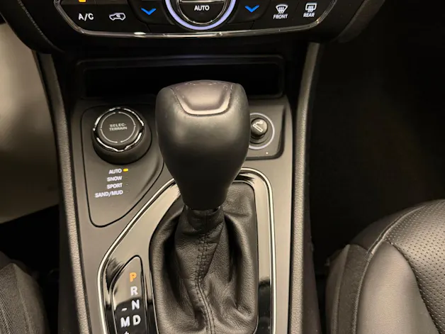 JEEP Cherokee 2.0 T Overland AWD