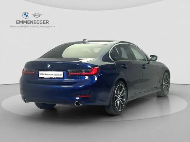BMW 330e Sport Line