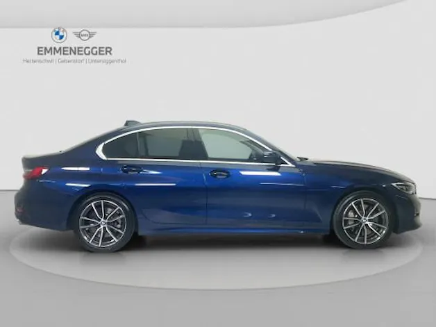 BMW 330e Sport Line