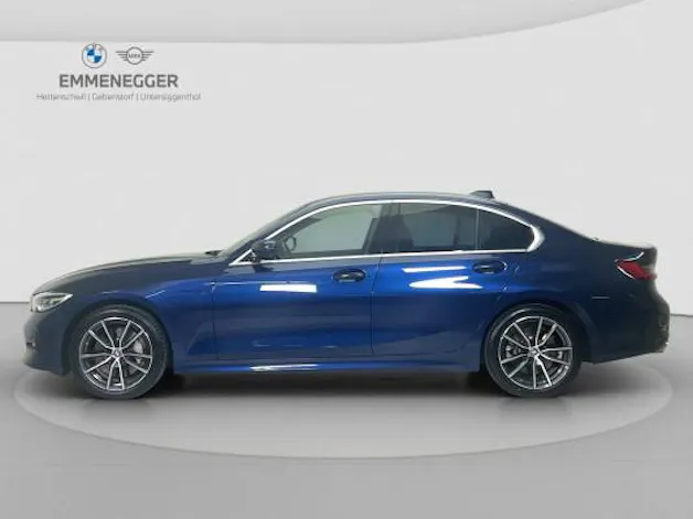 BMW 330e Sport Line