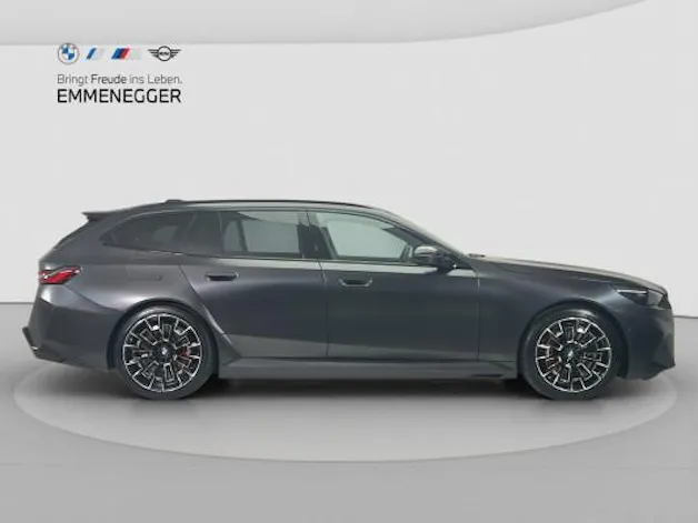 BMW M5 xDrive Touring