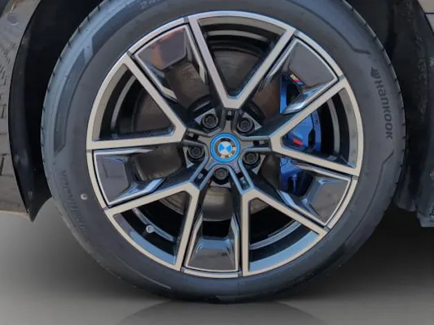 BMW i4 M50