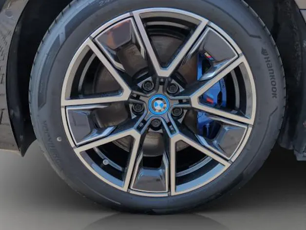 BMW i4 M50