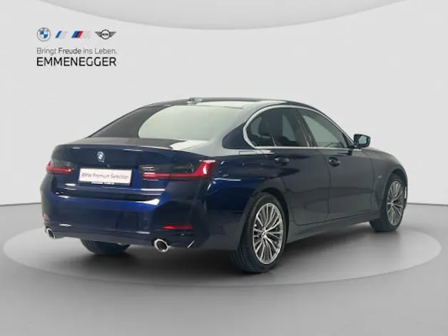 BMW 330e xDrive Steptronic