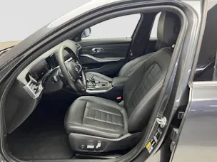 BMW 330e xDrive Luxury Line