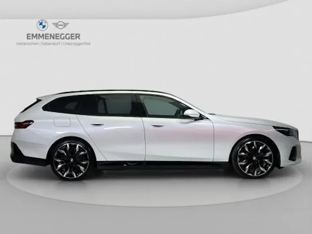 BMW 550e xDr M Sport Pro Tour