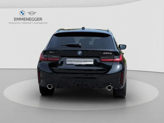 BMW 330e xDrive M Sport