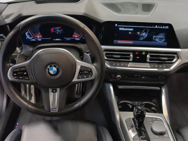 BMW M240i xDrive