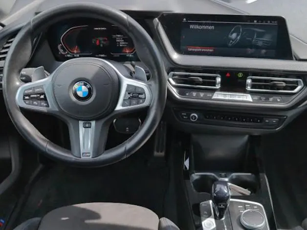 BMW M235i Gran Coupé xDrive P